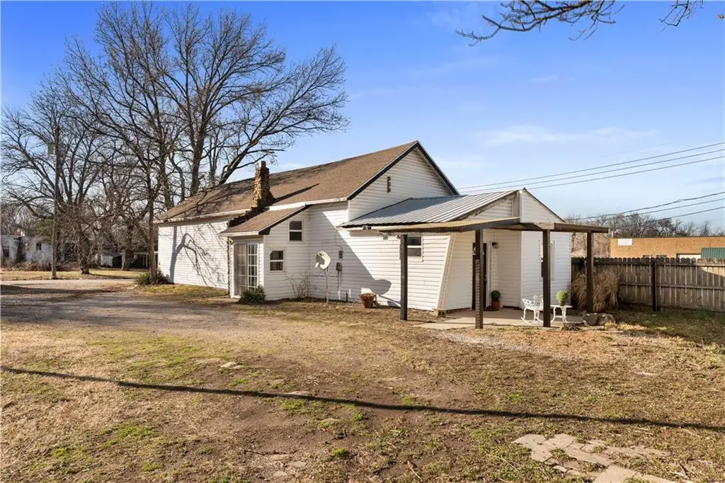 510 N Colorado Street, Nevada, MO 64772 - #1