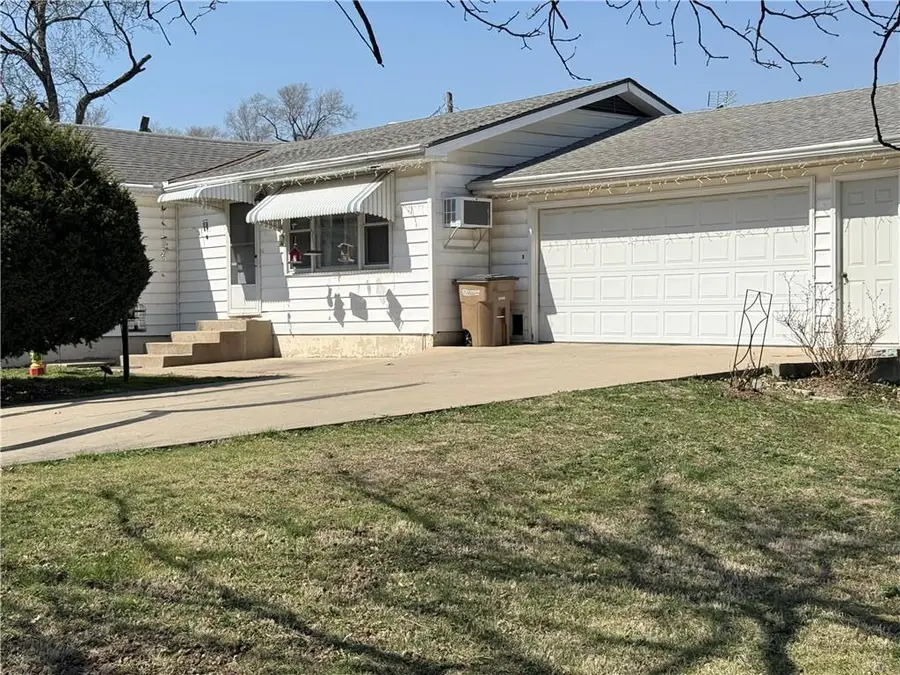 1817 Beech Street, Atchison, KS 66002 - #3