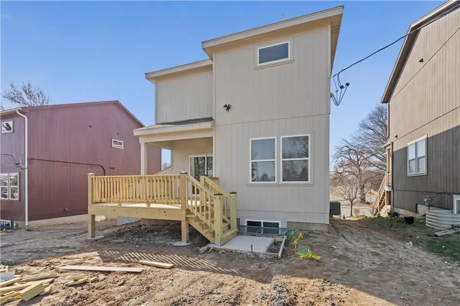 1118 Armstrong Avenue, Kansas City, KS 66102 - #3