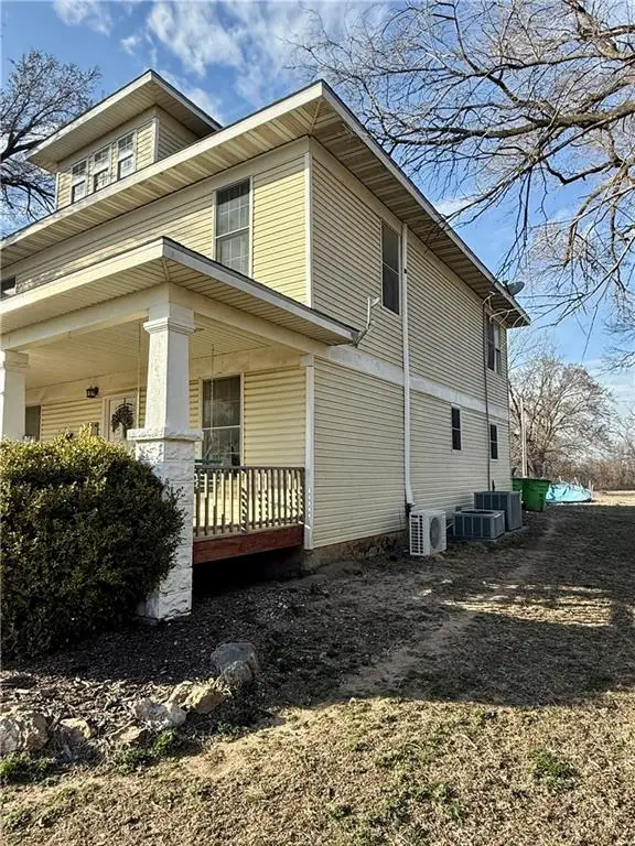 17850 10th Road, Parsons, KS 67357 - #3