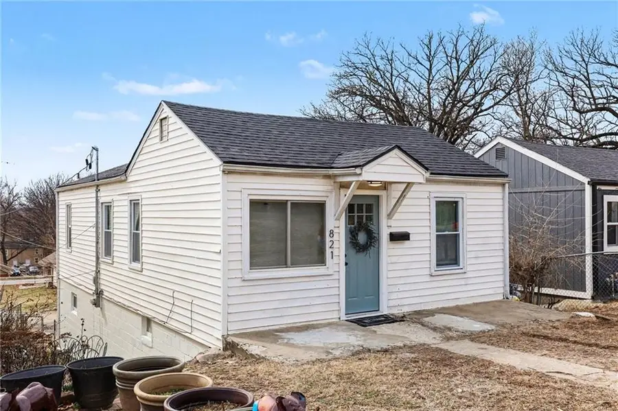821 Greeley Avenue, Kansas City, KS 66101 - #2