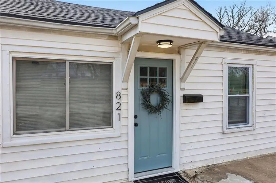 821 Greeley Avenue, Kansas City, KS 66101 - #3