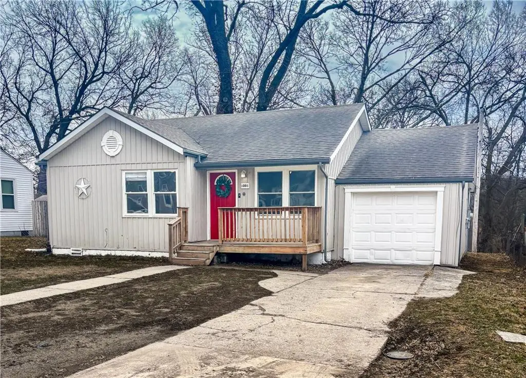 1001 NE 44th Street, Kansas City, MO 64116 - #1