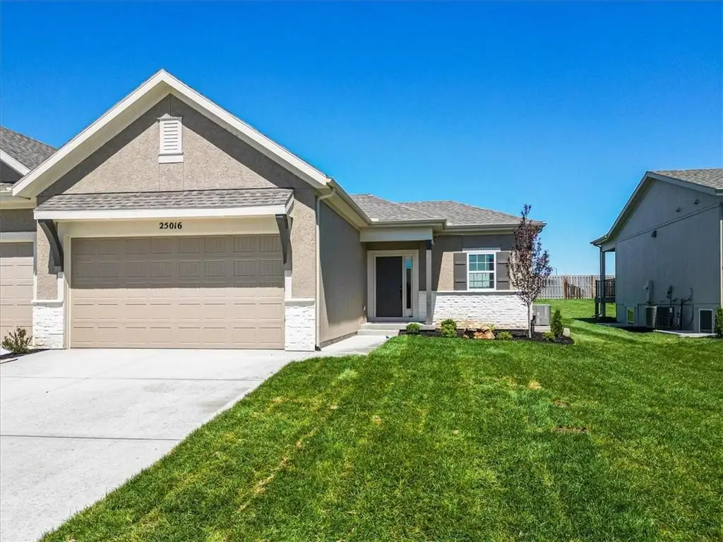 24980 W 94th Place, Lenexa, KS 66227 - #1