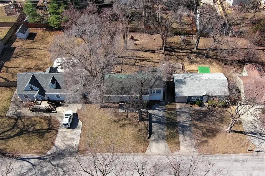 7400 Springfield Street, Prairie Village, KS 66208 - #2