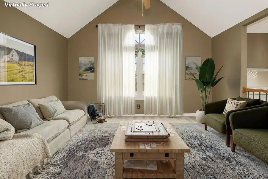 21606 W 57th Terrace, Shawnee, KS 66218 - #2