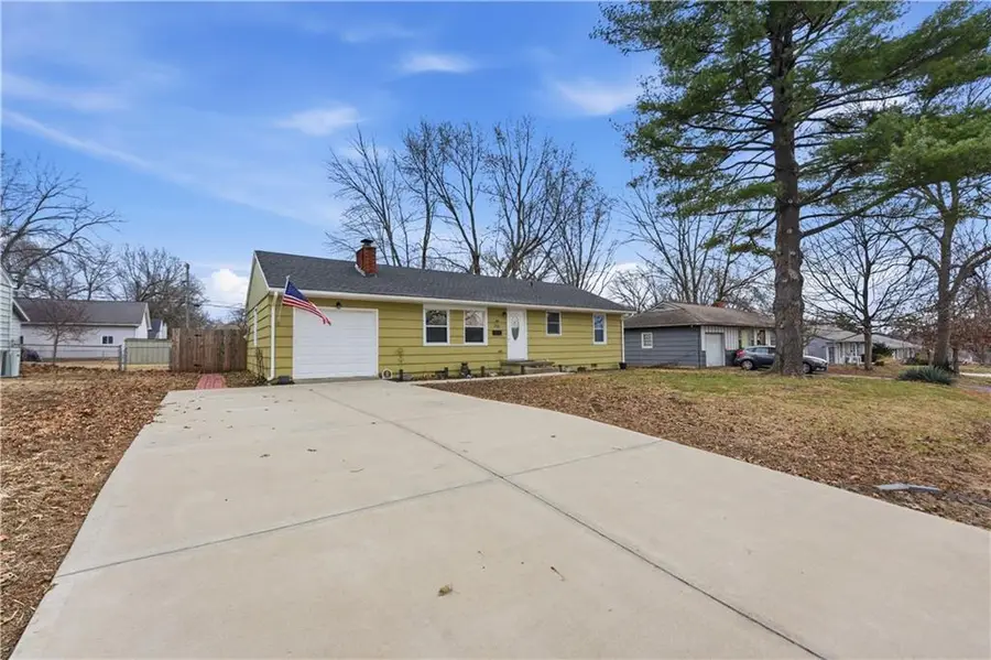 702 SW 17th Street, Blue Springs, MO 64015 - #2