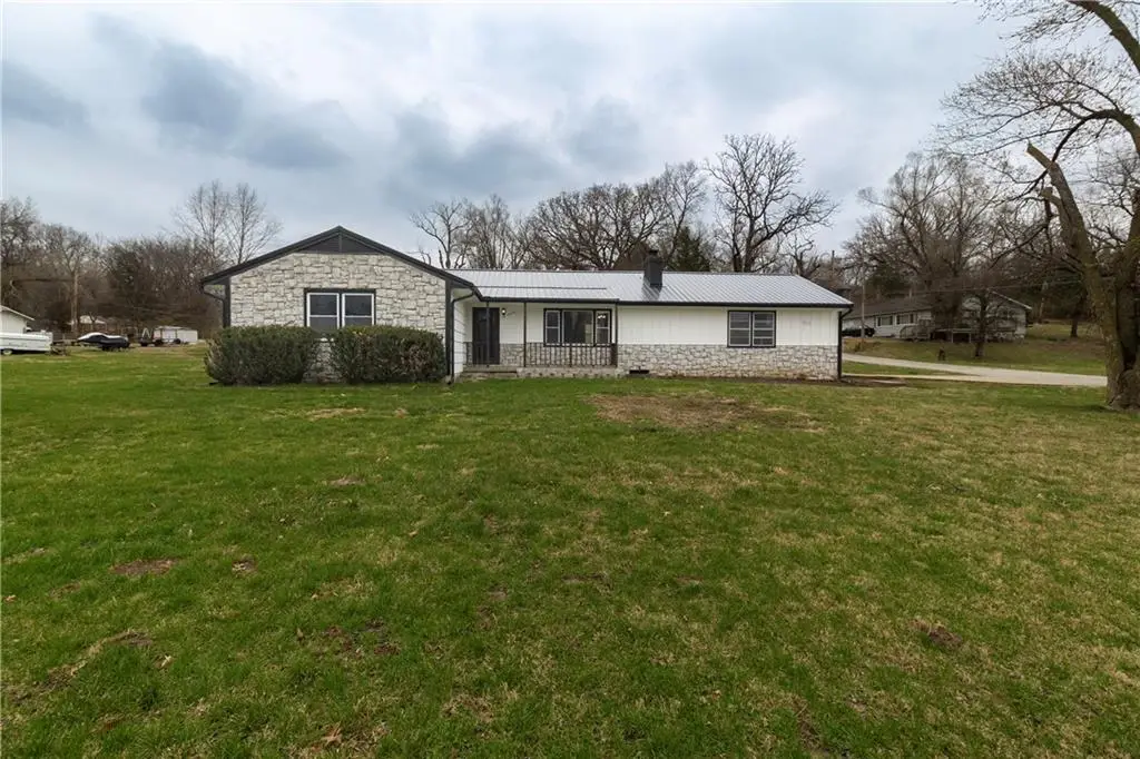 5317 Waukomis Drive, Kansas City, MO 64151 - #1