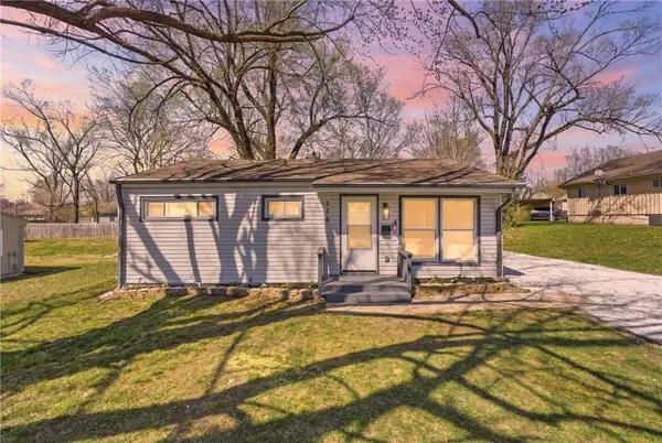 116 Hollywood Boulevard, Belton, MO 64012