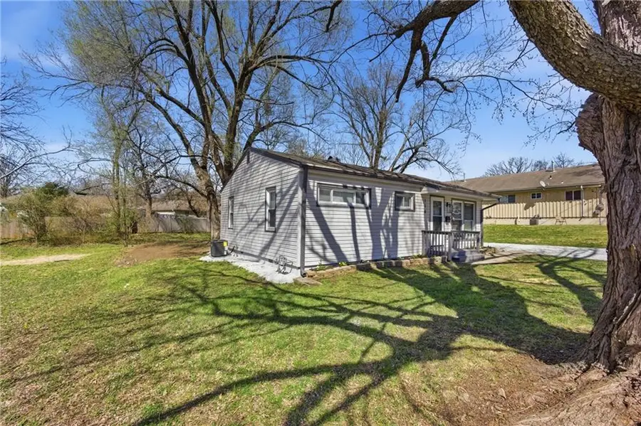 116 Hollywood Boulevard, Belton, MO 64012 - #3