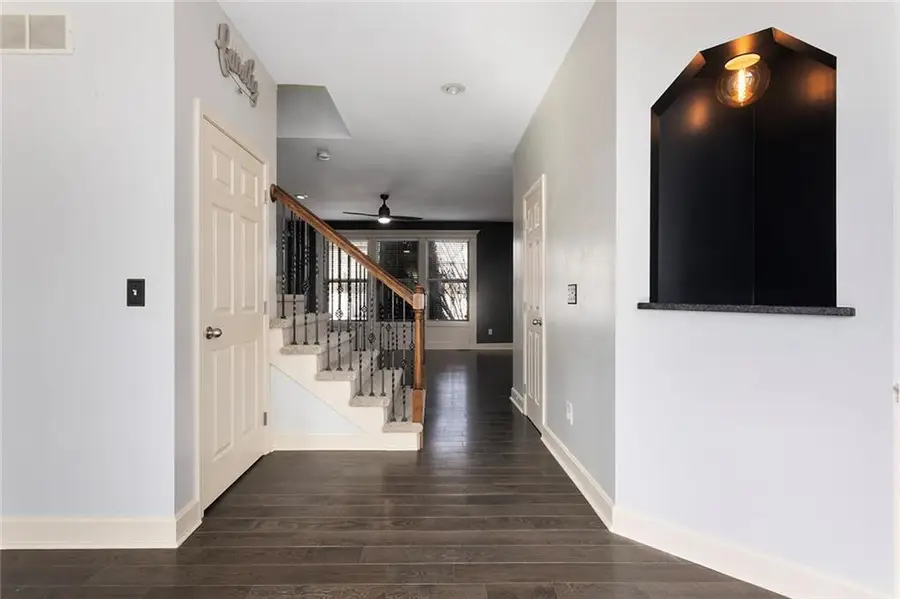 1804 S Sioux Court, Independence, MO 64057 - #3