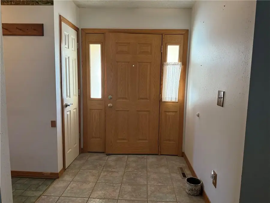 808 Redbud Lane, Frontenac, KS 66763 - #2