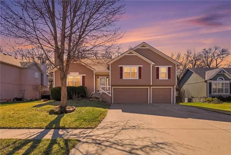 1321 SE Princeton Drive, Lees Summit, MO 64081 - #2