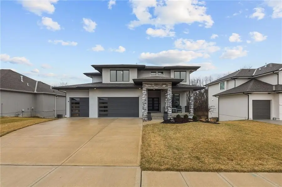 9310 Carbondale Street, Lenexa, KS 66227 - #2