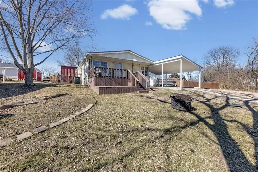 89 Lakeview Lane, Linn Valley, KS 66040 - #2