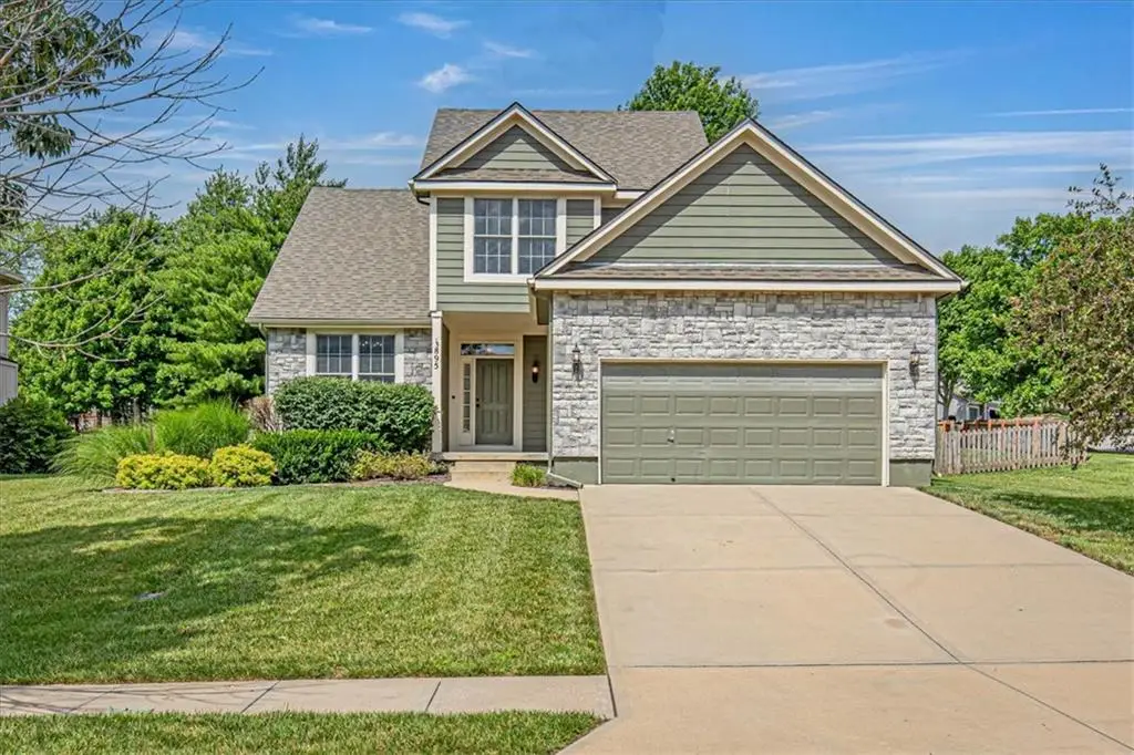 895 N Diane Drive, Olathe, KS 66061 - #1