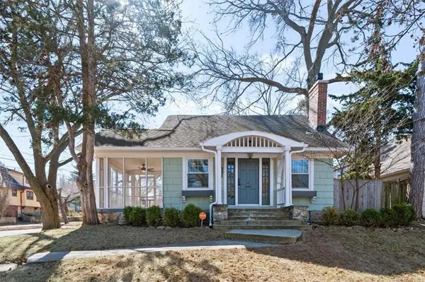 331 E Dartmouth Road, Kansas City, MO 64113