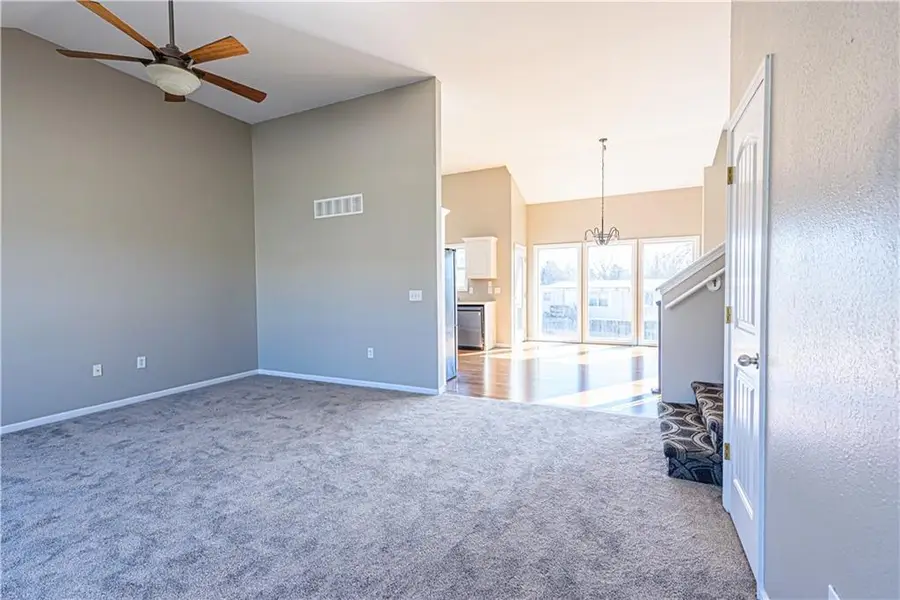 520 W 18th Street, Ottawa, KS 66067 - #2