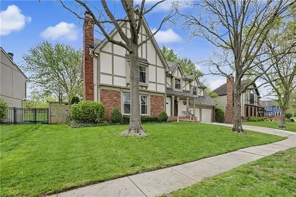 6609 N London Drive, Kansas City, MO 64151