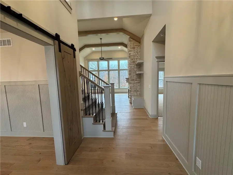 5812 NW Black Oak Court, Parkville, MO 64152 - #3
