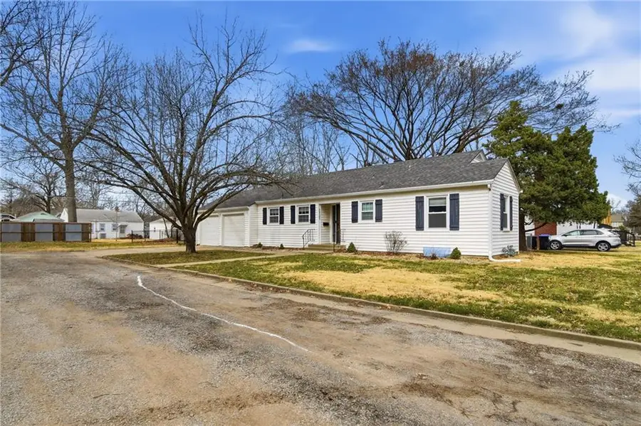 1721 SW High Avenue, Topeka, KS 66604 - #2