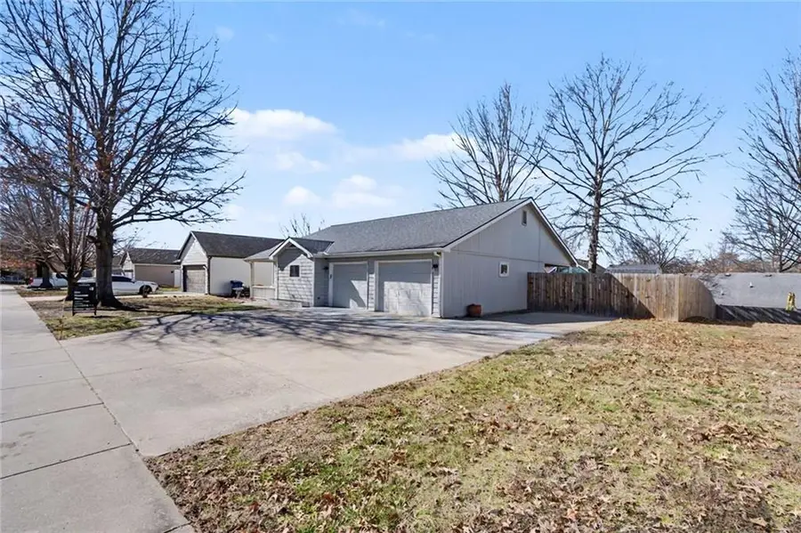 2613 Mayfair Drive, Lawrence, KS 66046 - #3