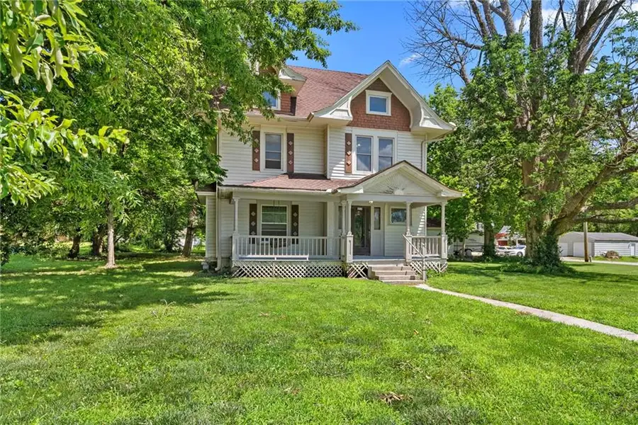 602 W Walnut Street, Grain Valley, MO 64029 - #2