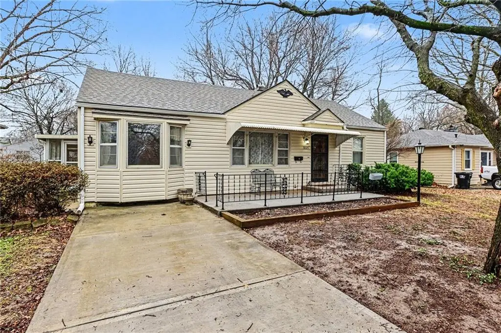 9005 E 73rd Street, Raytown, MO 64133 - #1