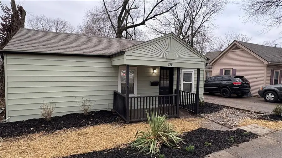 539 E Mill Street, Liberty, MO 64068 - #3