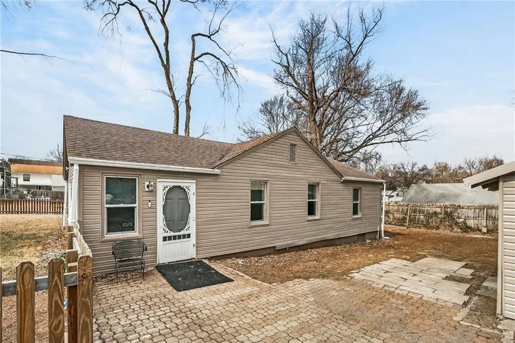 10402 E Kentucky Road, Independence, MO 64053 - #1