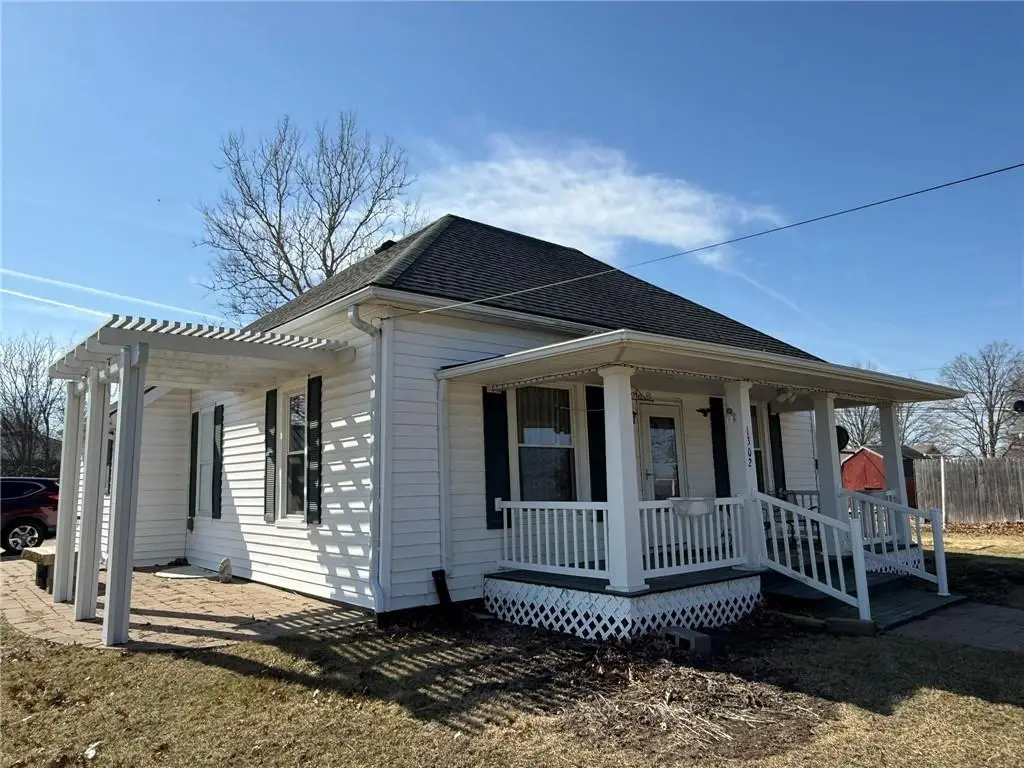 1302 Green Drive, Gallatin, MO 64640 - #1