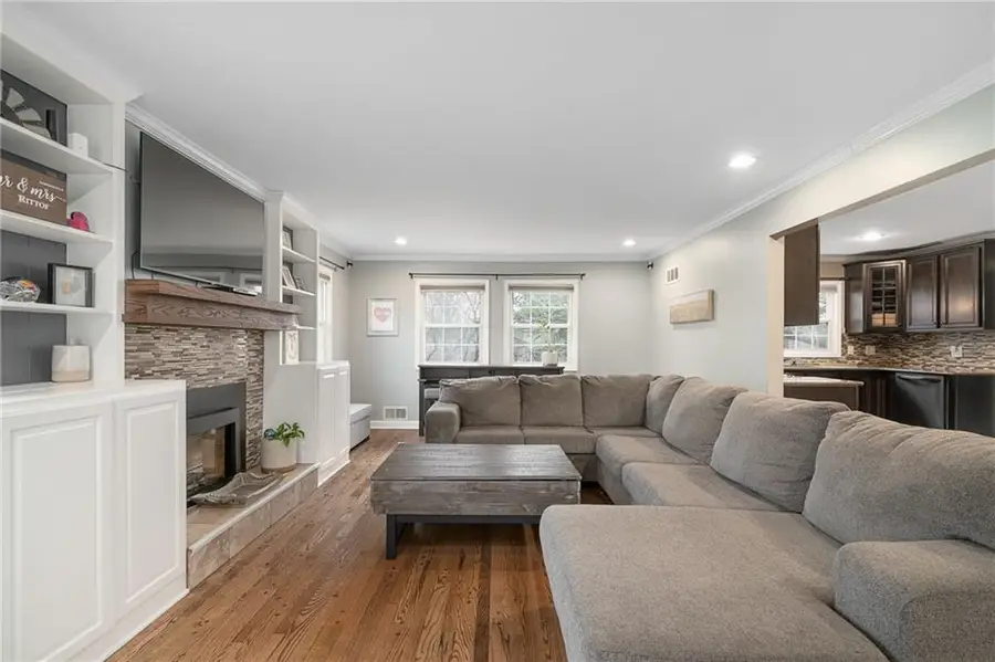 9501 Riggs Street, Overland Park, KS 66212 - #3