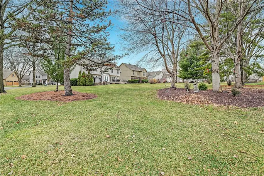 16006 W 80th Place, Lenexa, KS 66219 - #2