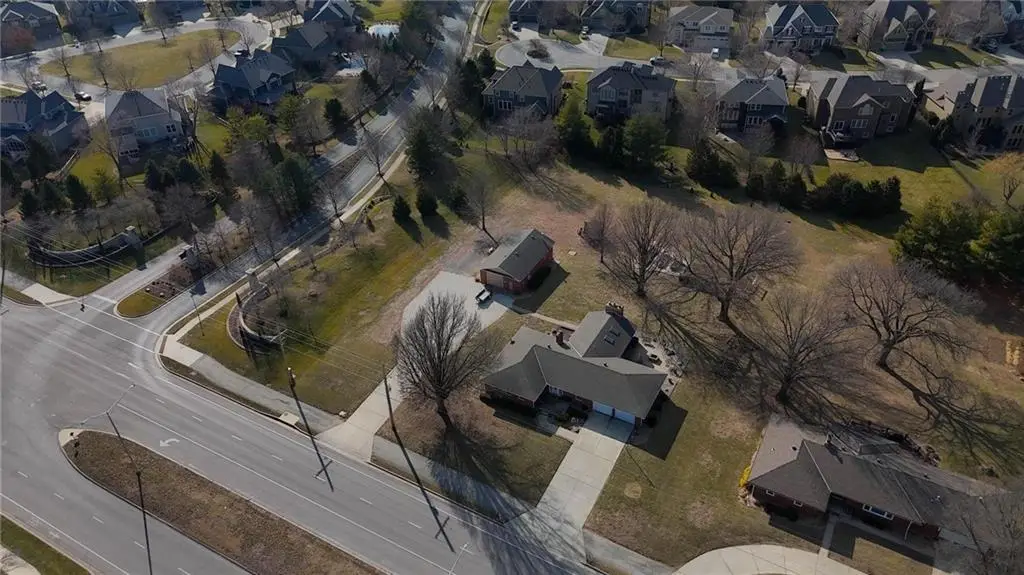 15590 Antioch Road, Overland Park, KS 66221 - #1