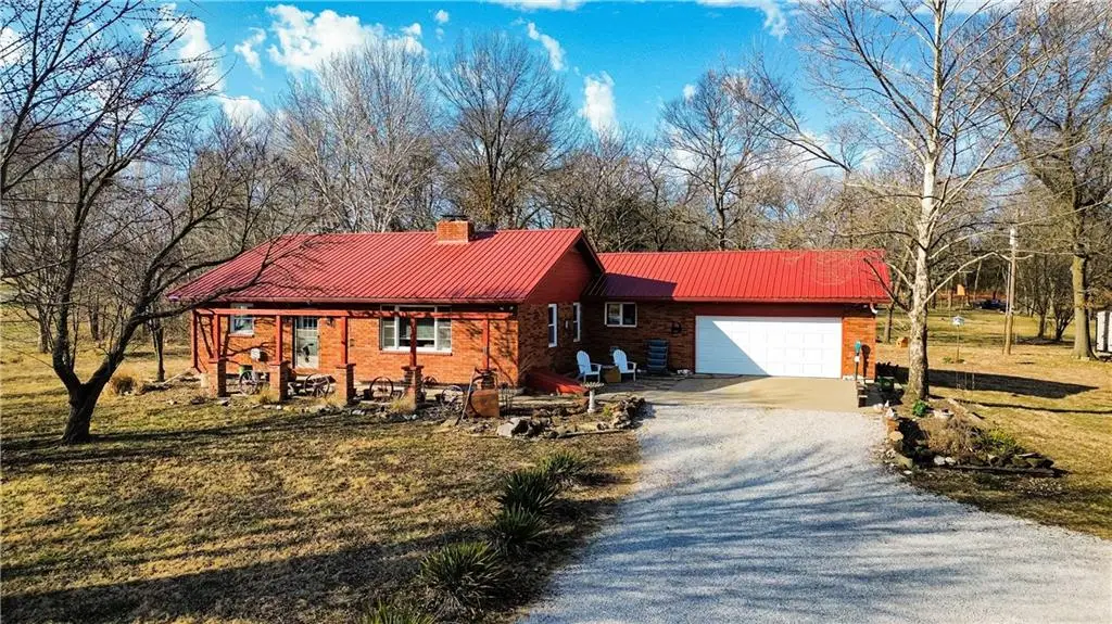 20650 E 1100 Road, Pleasanton, KS 66075 - #1