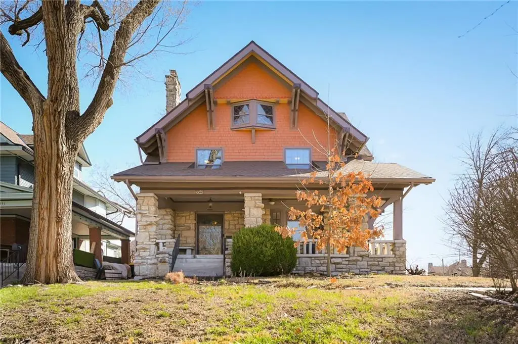 3341 Campbell Street, Kansas City, MO 64109 - #1