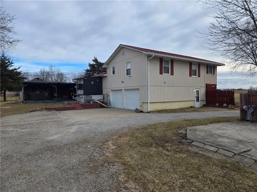 32188 Osawatomie Road, Paola, KS 66071 - #3