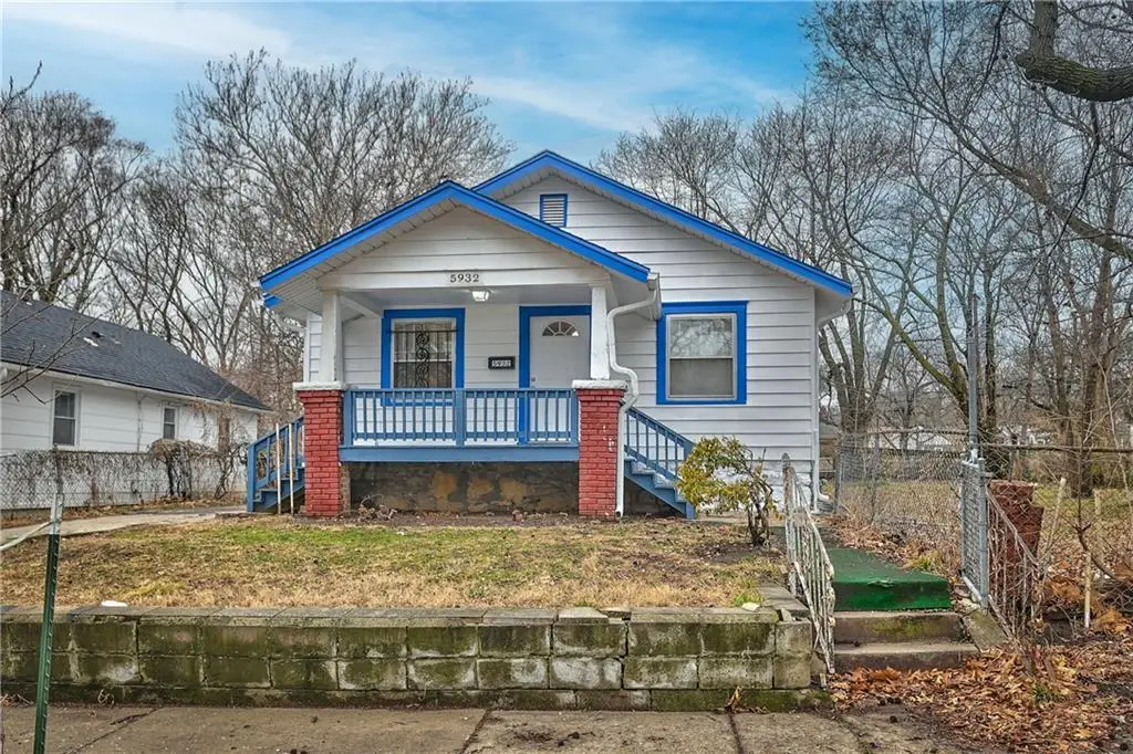 5932 Park Avenue, Kansas City, MO 64130 - #1