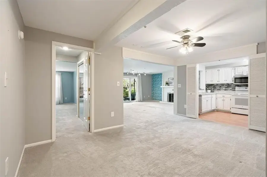 10712 Glenwood Street #B, Overland Park, KS 66211 - #2