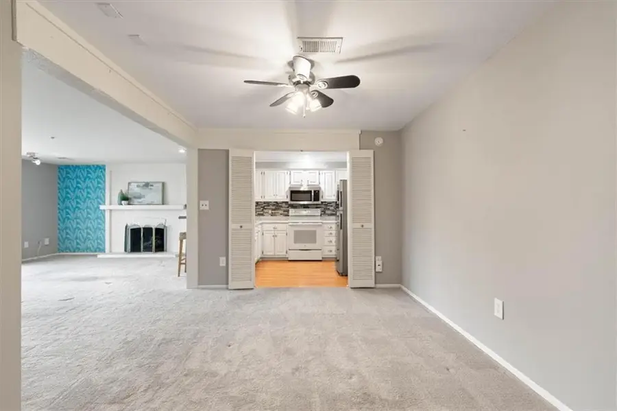 10712 Glenwood Street #B, Overland Park, KS 66211 - #3