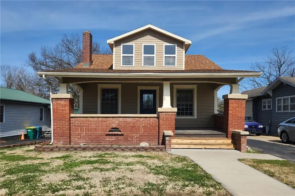 208 Main Street, Osawatomie, KS 66064 - #1