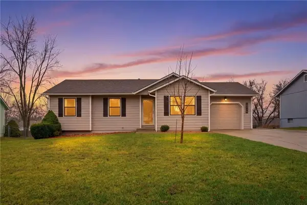 33775 Valleyview Street, De Soto, KS 66018