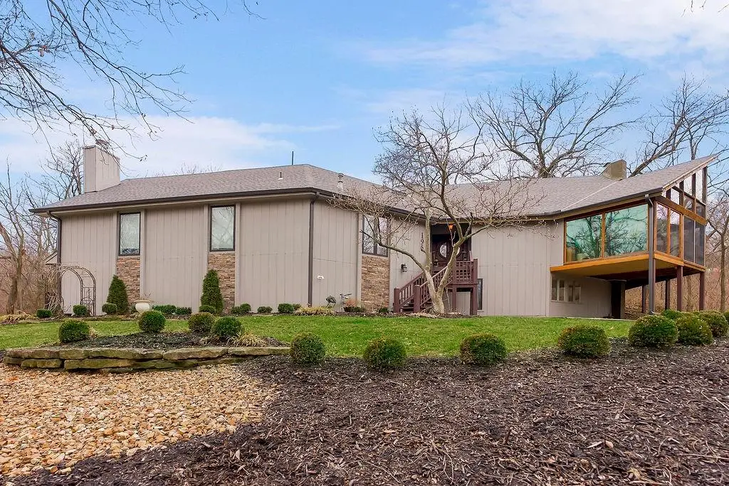 196 Glenview Street, Lake Quivira, KS 66217 - #1