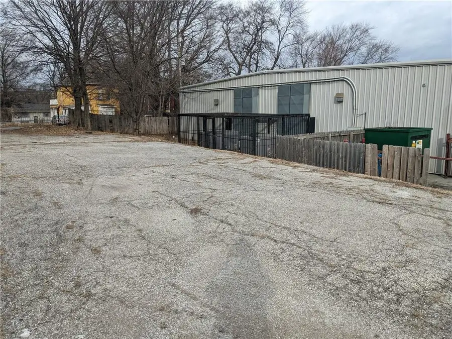 700 Prospect Avenue, Kansas City, MO 64124 - #3