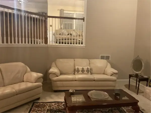 10126 N Highland Terrace, Kansas City, MO 64155