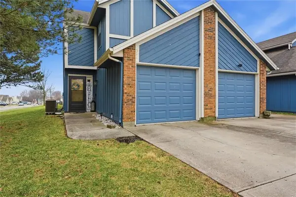 512 NE Brookwood Circle #D, Blue Springs, MO 64014