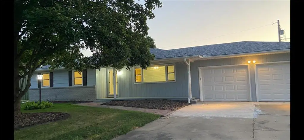 207 Kristine Avenue, Clinton, MO 64735 - #1