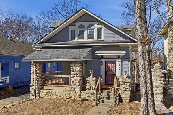 4226 Charlotte Street, Kansas City, MO 64110