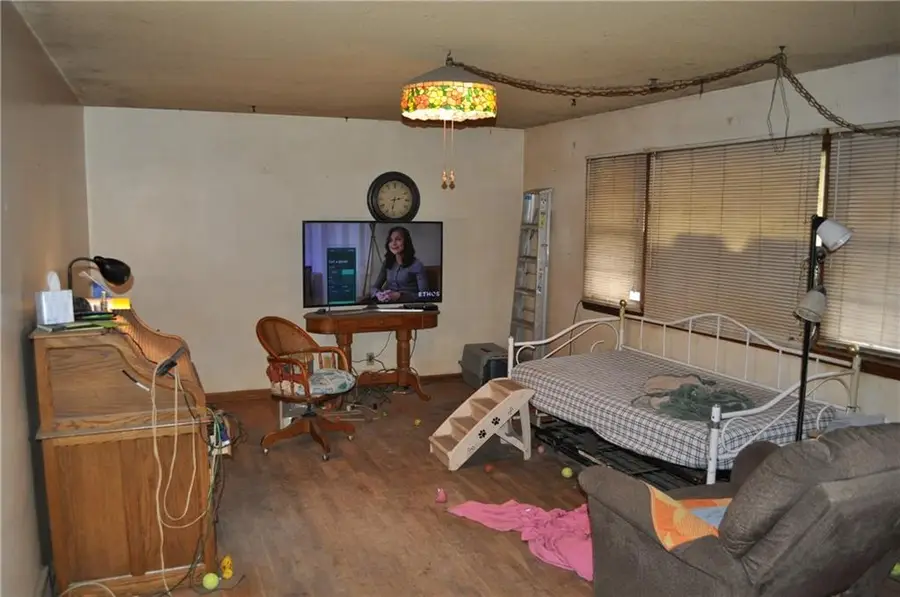 6007 Savannah Road, Saint Joseph, MO 64505 - #2