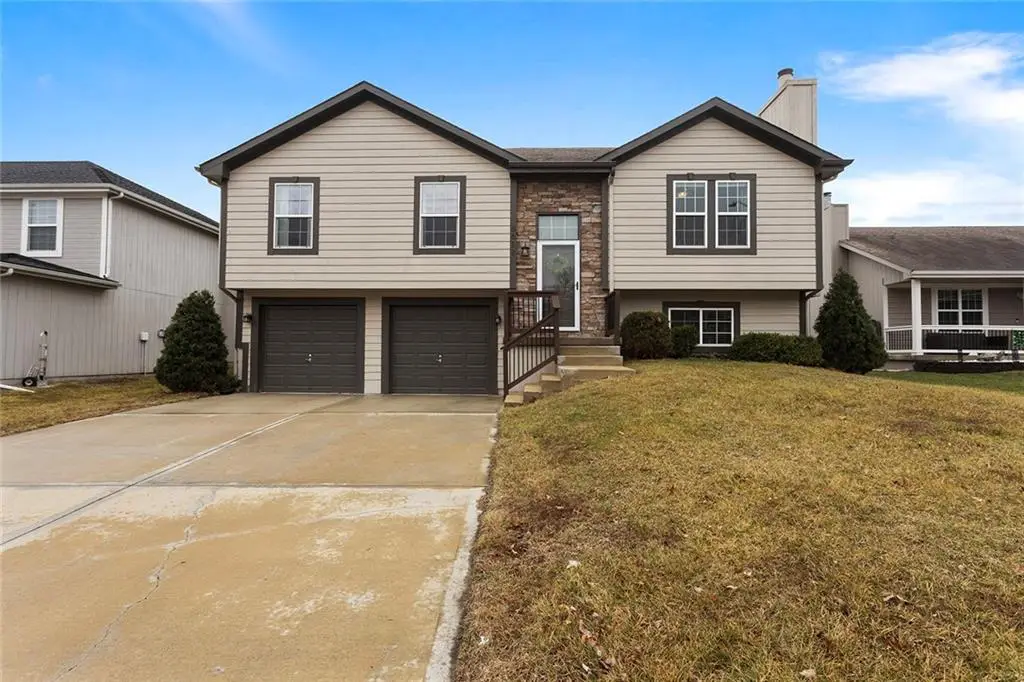 8611 NE 116th Street, Kansas City, MO 64157 - #1